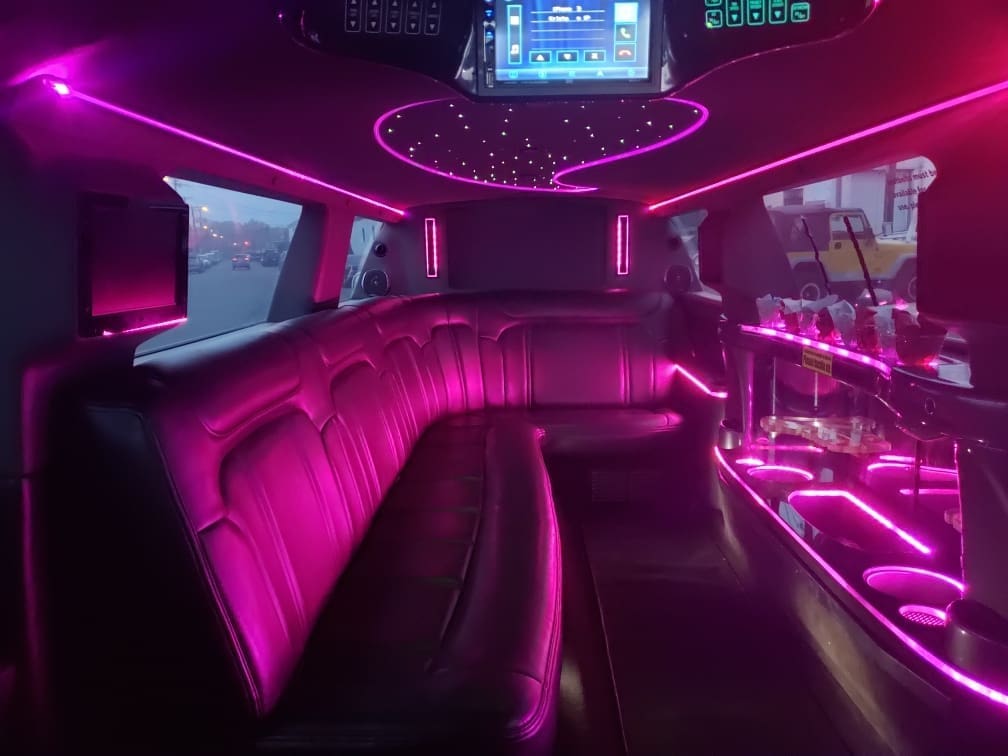 Fire Island Limo - MKT Lincoln Limousine Interior